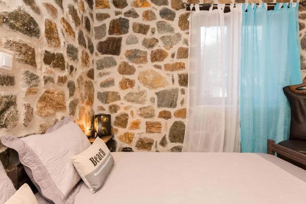 Gallery image 18 for Stone Houses 2