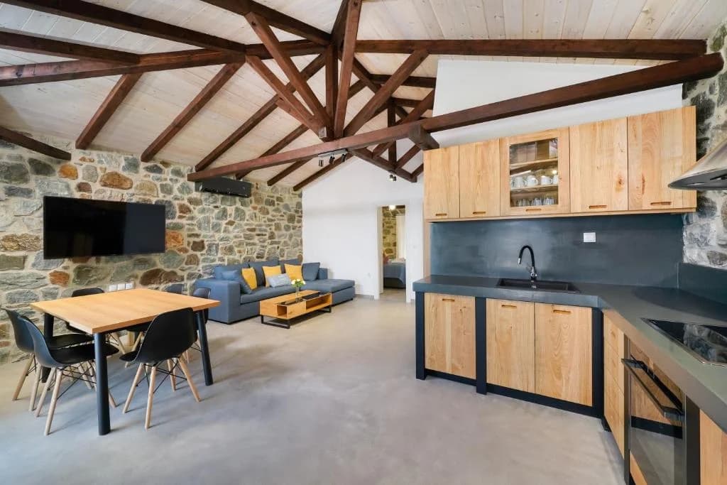 Gallery image 13 for Stone Houses 3